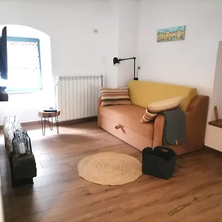 Lukova Hisa- Luka's House * Vipava