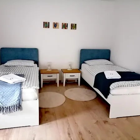 Lukova Hisa- Luka's House Tatil Evi Vipava