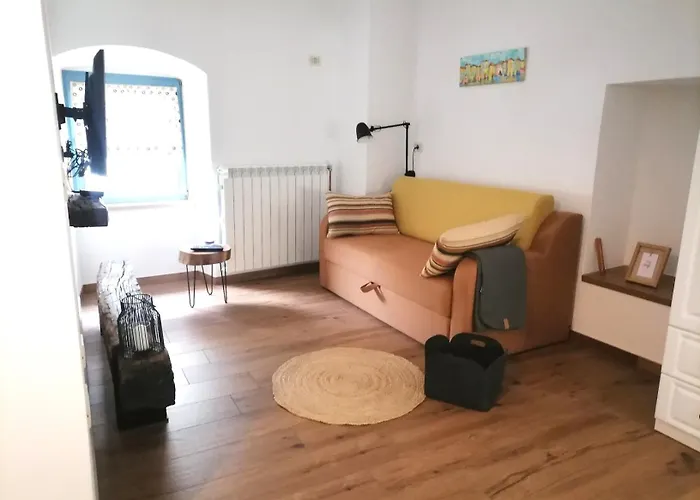 Lukova Hisa- Luka's House * Vipava