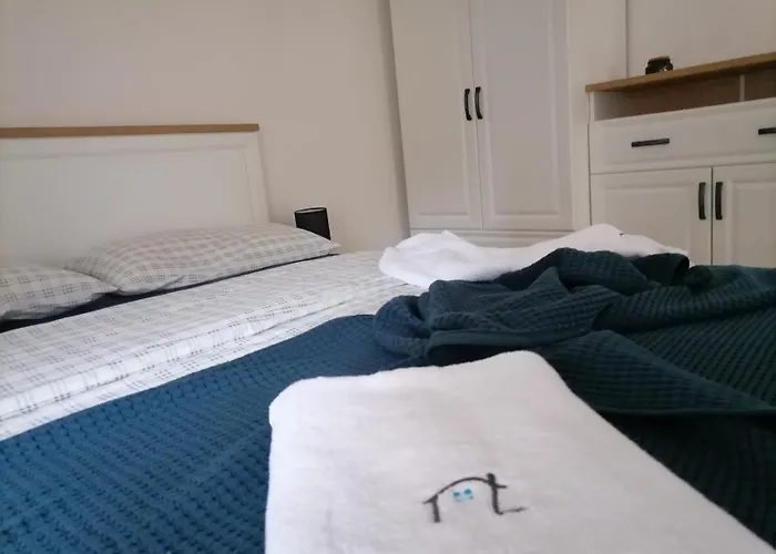 Lukova Hisa- Luka's House * Vipava