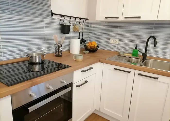 Lukova Hisa- Luka's House Počitniška hiša Vipava